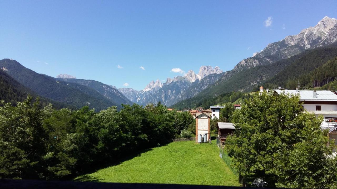 Albergo Meuble Victoria Auronzo di Cadore Luaran gambar